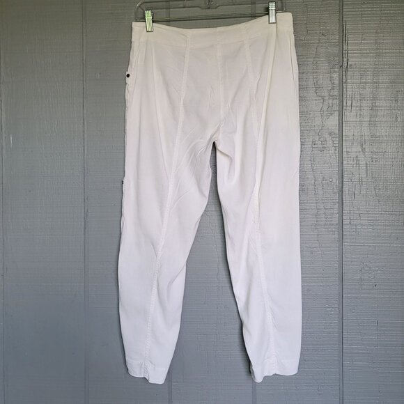 Eileen Fisher Organic Linen Cropped Cargo Pants. Size 4 - Picture 3 of 6